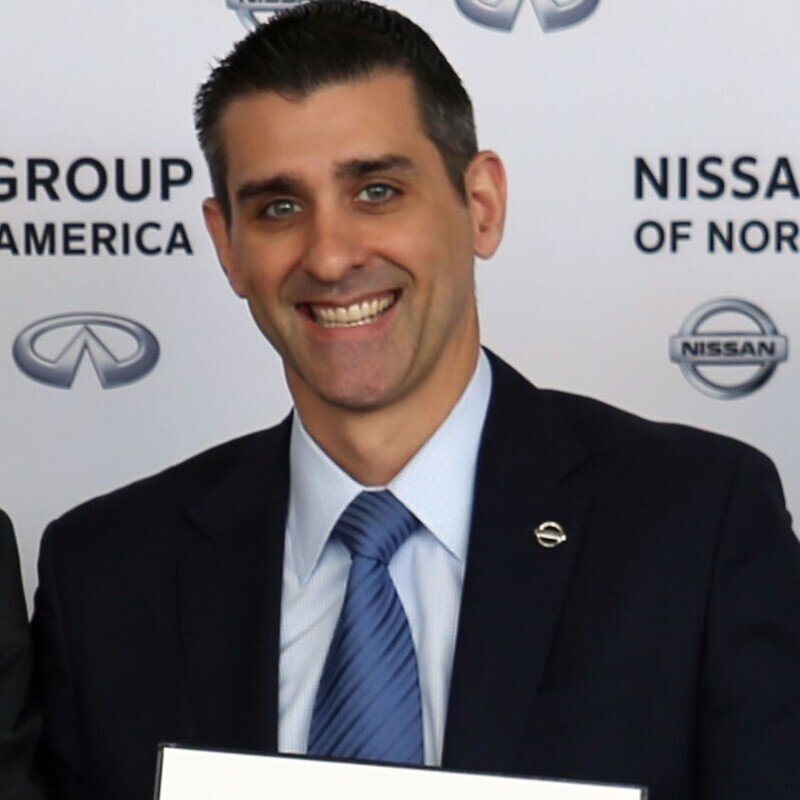 Rob-Martin-Nissan-Headshot