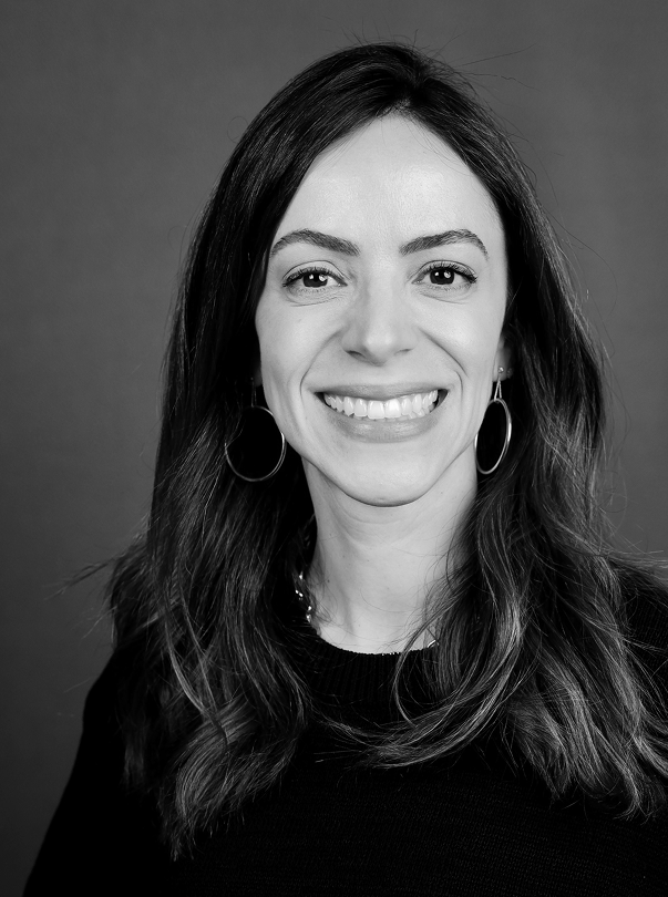 Roberta_headshot 1